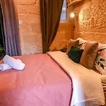 Ziffa Ta\' Rih - A Cosy Apartment In Senglea Wi-Fi And Netflix
