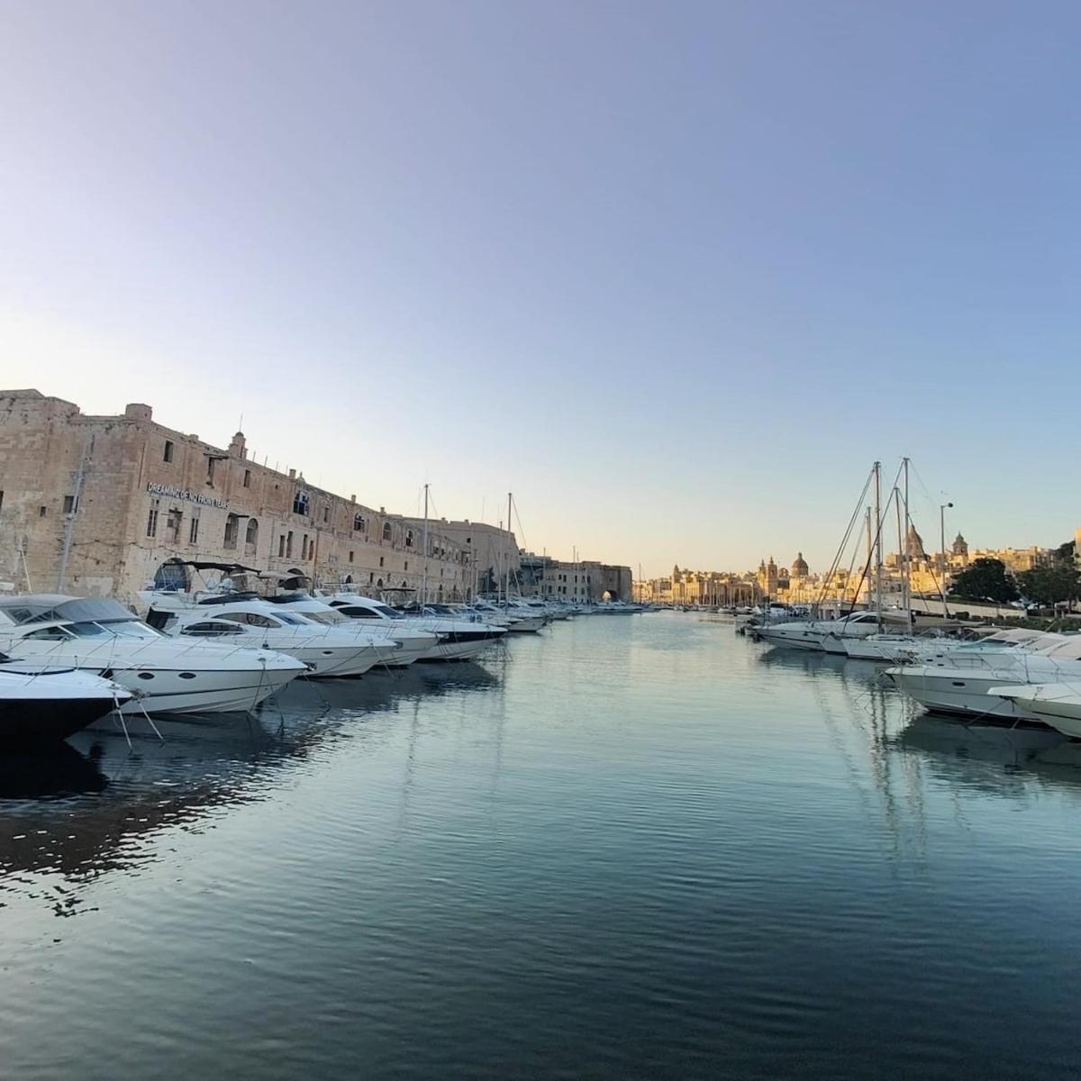 Apartamento Ziffa Ta' Rih - A Cosy In Wi-fi And Netflix Senglea