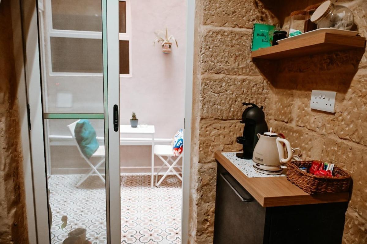 Ziffa Ta' Rih - A Cosy In Wi-fi And Netflix * Senglea