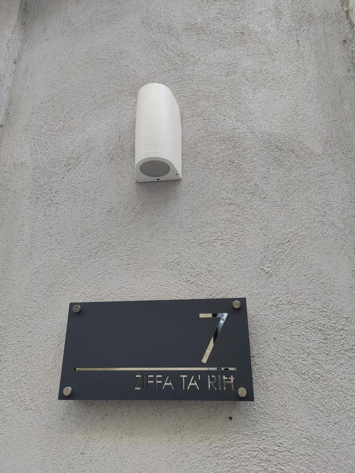 Ziffa Ta' Rih - A Cosy In Wi-fi And Netflix *